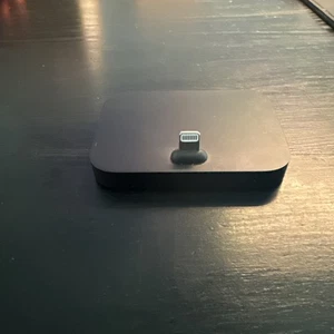Apple Iphone Lightning Dock Charging Base - Picture 1 of 3