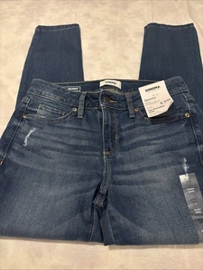 Sonoma Woman’s Mid Rise Skinny Jeans Size 6 PR  NEW - Picture 1 of 10