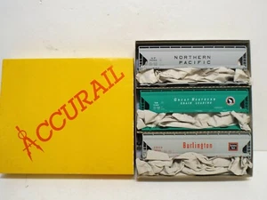 ACCURAIL 3-PACK 3329 FALLEN FLAG ACF 3-BAY HOPPERS CB&Q GN NP KIT NOS MIB (C841) - Picture 1 of 3