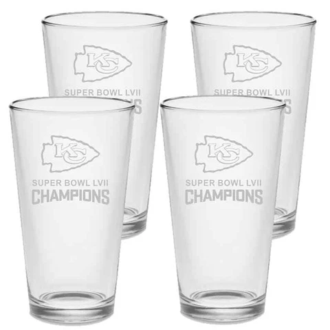 SET Kansas City Chiefs Super Bowl 57 Champions 2023 Pint Glasses Etched Tumblers Cover