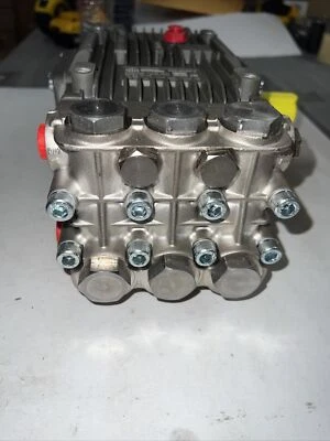 A.R. Bomba de lavadora a presión North America 1Mcx9, 4000 psi Foto 1 de 4