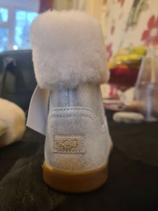 ebay uggs size 9