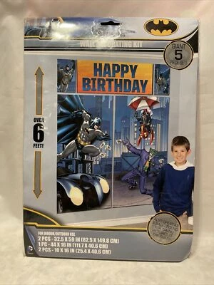 Batman DC Comics Superhero Kids Birthday Party Scene Setters Wall Decoration - Image 1 of 2