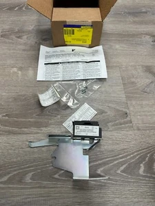NEW Square D EIK2 Interlock, safety switch 2 x NO 2 x NC contact - Picture 1 of 4