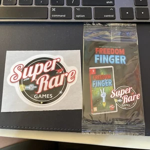 Juego de cartas coleccionables Freedom Finger sellado juegos súper raros y pegatinas - Imagen 1 de 4
