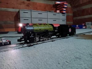 Lionel Lionchief Great Northern 0-8-0 Locomotive - Picture 1 of 3