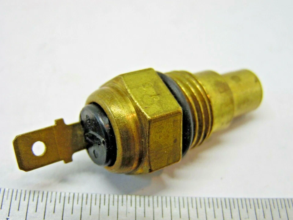 Interruptor de temperatura refrigerante motor transmisor estándar TS-61 NUEVO VINTAGE Foto 1 de 4