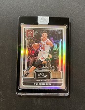 2022-23 PANINI - ONE AND ONE BASKETBALL TYLER HERRO NO. 34 Base /99