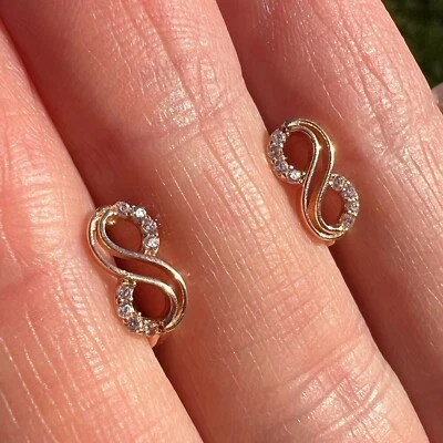 Brincos pequenos de ouro rosa 14K assinados | Joias femininas com etiqueta e caixa, 1,2 g - Imagem 1 de 4