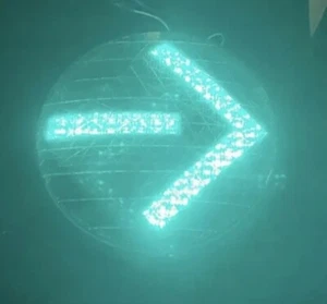12" LED grüner Pfeil Ampel Modul, gebraucht funktioniert - Bild 1 von 2