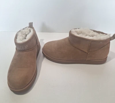 Botas femininas Juicy Couture tamanho 7.5 Kerri microsuede strass forro de pele sintética - Imagem 1 de 4