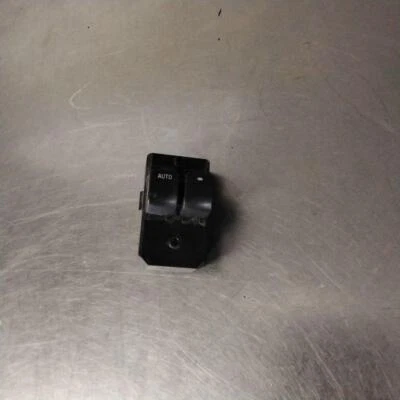 Interruptor puerta delantero chevy uplander 05 06 07 08 09 Foto 1 de 2