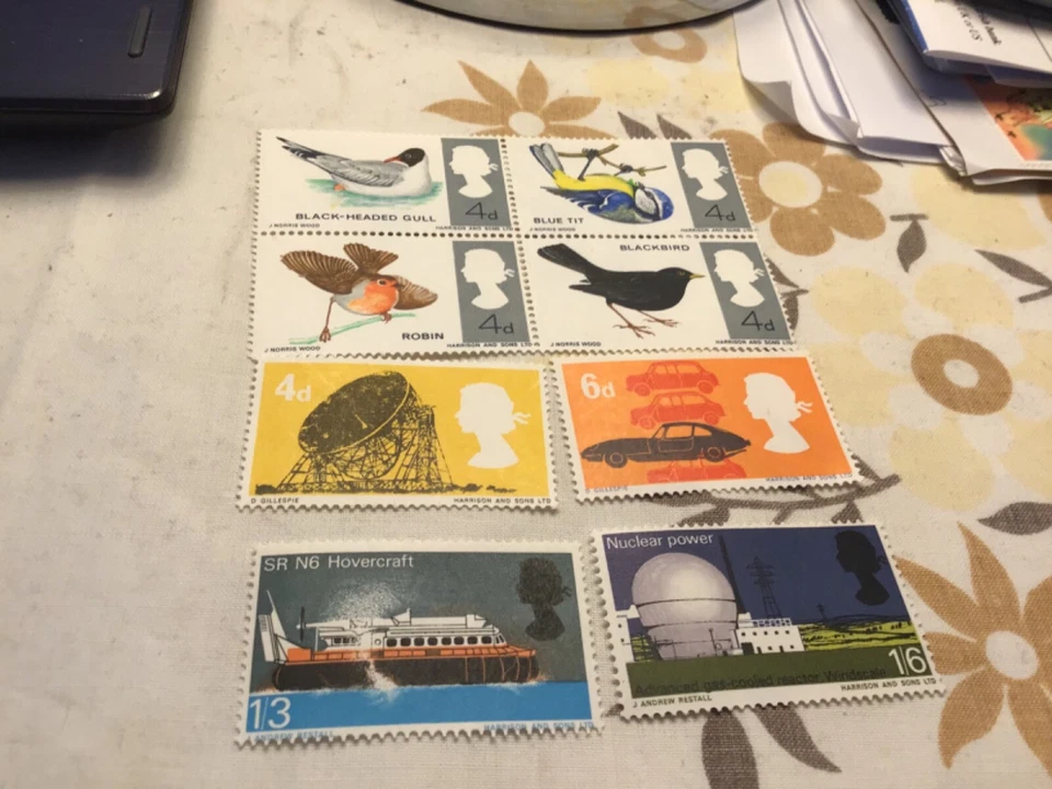 GB 1966 como nuevo n h 2 juegos total de 8 sellos SG 696-9 aves, 701-4 tecnología g13 Foto 1 de 2