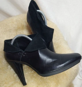 COACH LINEA DONNA STIVALETTI STIVALETTI IN PELLE CON PIEGA POLSINO SCAMOSCIATO TAGLIA 10 NERI - BELLI! - Foto 1 di 15