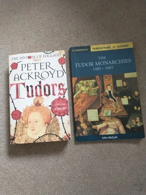 Bundle 2 Paperback Books About The Tudors English History Study Guides Textbooks - Image 1 of 4