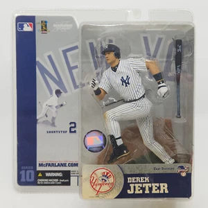 McFarlane SportsPicks MLB Figure Series 10 - Derek Jeter - MOC MIP New - Picture 1 of 2