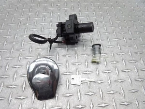 Honda Nighthawk CB750 1993 91-93 OEM Juego de cerraduras Tapa de gasolina Llave de encendido Lote - Imagen 1 de 9