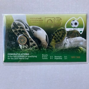 2023 Perth Stamp & Coin Show Socceroos Qualifying World Cup 2022 PNC w/ $2 Coin - Bild 1 von 4