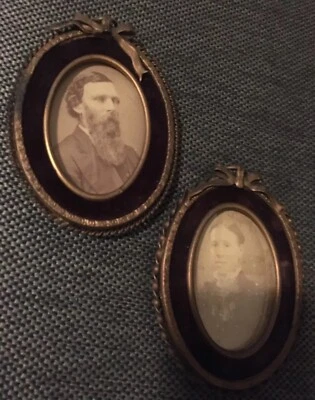 Antique Brass/Bronze French Picture Frame Pair & Photos Bows/Swags 19th C Oval - Image 1 of 4