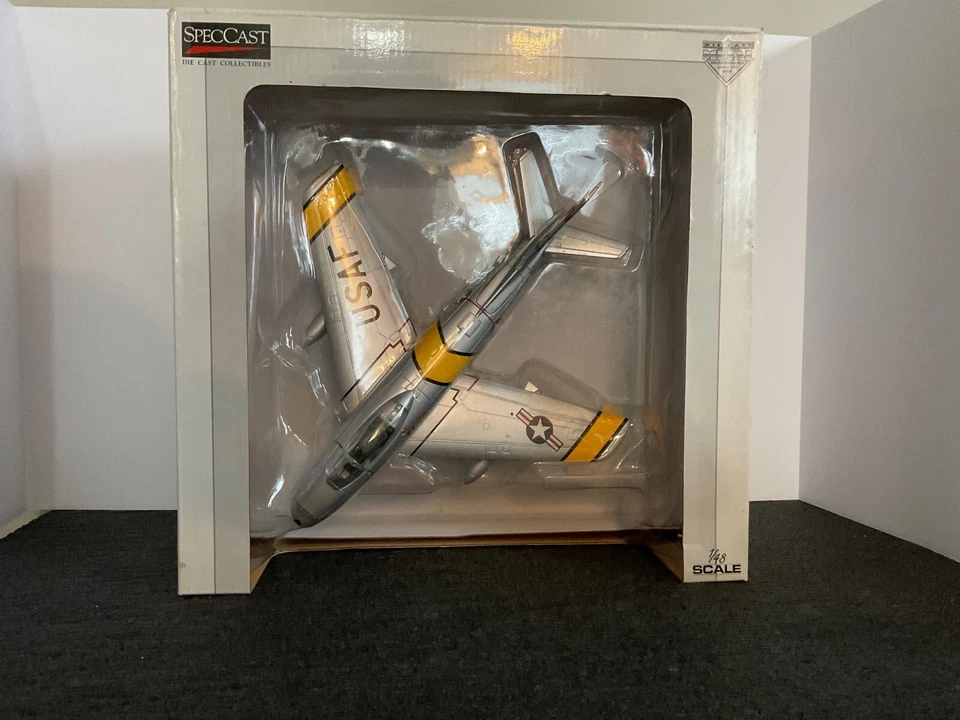 SpecCast Edición Limitada F-86 Sabre Jet 1:48 Modelo "Mig Mad Marine" John Glenn Foto 1 de 3