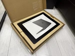 Microsoft Surface Laptop 4 15" 1TB SSD 32GB Ram Intel Core i7-1185G7 - Black - Picture 1 of 6