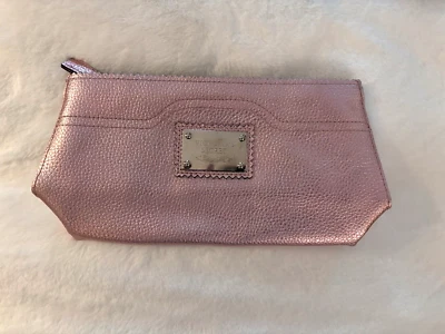 Bolso sin asas cosmético con cremallera Victoria's Secret con placa plateada NUEVO Foto 1 de 4