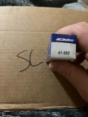 Single Spark Plug-GAS ACDelco GM Original Equipment 41-950 NOS - Image 1 of 2