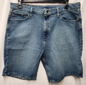 Wrangler Relaxed Fit Jeansshorts Größe 36 sehr guter Zustand!! - Bild 1 von 3