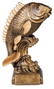 Pokal Figur Fisch Angeln Karpfen inkl. Wunschgravur 26 cm   - Bild 1 von 1