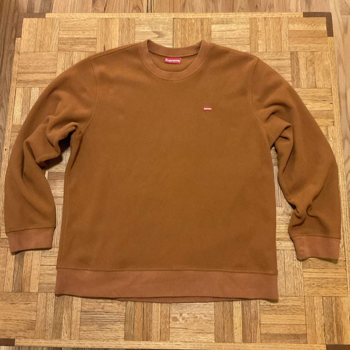 Supreme Small Box Crewneck Tan Mサイズ 25aw Supreme Small Box Crewneck (FW25) - $148