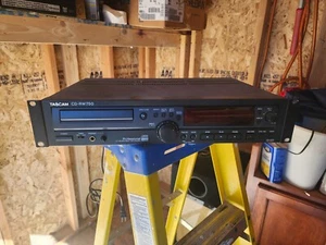 TASCAM CD-RW750 CD Recorder/Player - Picture 1 of 5