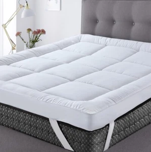 4 Zoll tiefe Matratze Topper Luxus weich Hotelqualität Mikrofaser alle Größen 10 cm - Bild 1 von 8