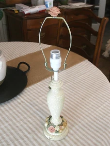 BELLA ROSA 20" SHABBY CHIC CREAM LAMP WITH ROSES & CRACKLED PAINT BY FIJI 1998 - Picture 1 of 8