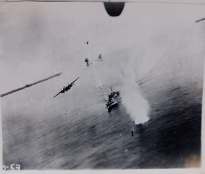 WWII Snapshot Org 90th Bomb Group Jolly Rogers Bombing Attack Photo JRR20 - Picture 1 of 5