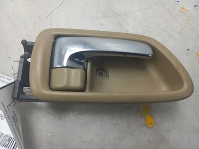 02 TOYOTA AVALON REAR PASSENGER RIGHT INTERIOR DOOR HAND TAN-LF01 - Image 1 of 4