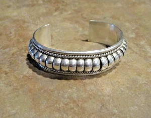 KLASSIKER!!  Vintage Navajo PA Sterling Silber RIBBED DOME Design Armband - Bild 1 von 13