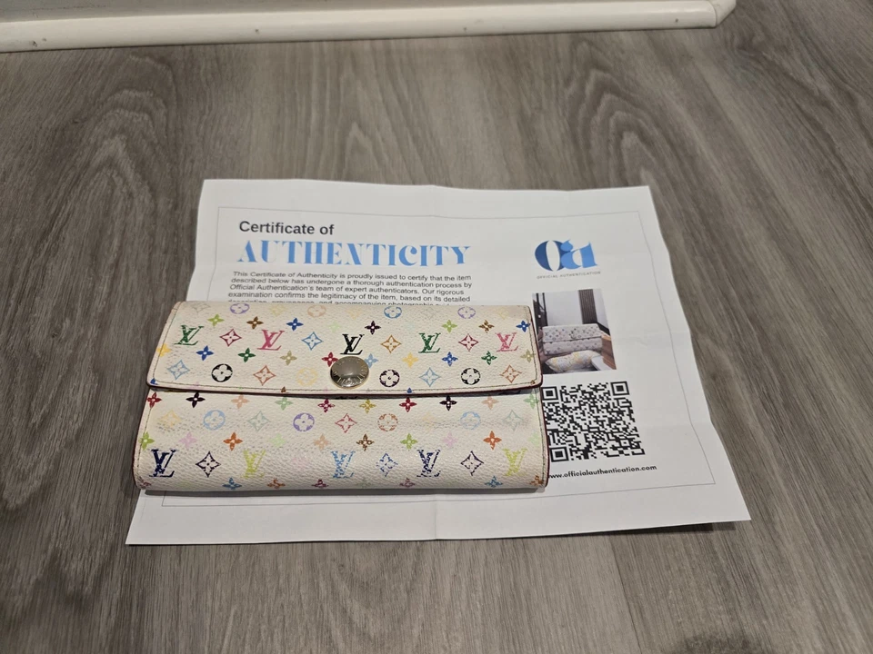 Pre-Loved Louis Vuitton Blanco Murakami Sarah Cartera Con Interior Azul Foto 1 de 4