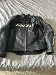 DAINESE Racing D1 leather jacket eu 50 \ uk 40 medium excellent condition - Picture 1 of 8