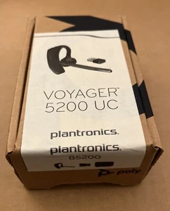NEW Plantronics Voyager 5200 UC (206110-101) Wireless Bluetooth Headset - Photo 1 sur 4