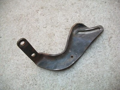 1977 - 1981 年庞蒂亚克 Firebird Trans Am 265 267 301 空调压缩机安装支架 — 第 1/4 张图片