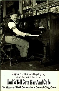 Postal con foto real RPPC Captain John Smith Earl's Toll Gate Bar Cafe Colorado - Imagen 1 de 2