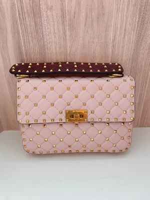 Valentino Garavani Rockstud Spike 迷你包粉色皮革绗缝斜挎包 — 第 1/4 张图片