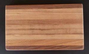 Tabla de cortar artesanal de maderas duras de América 13"x7,5"x1" - Imagen 1 de 8