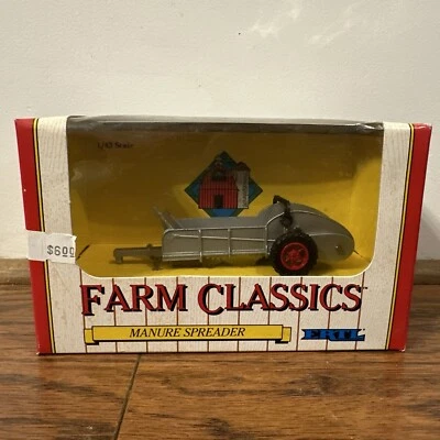 Ertl Diecast Metal 1/43 Scale Vintage Manure Spreader with Original Box - Image 1 of 4