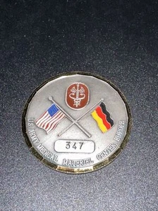 US ARMY MEDICAL MATERIAL CENTER EUROPE NUMBER 347 Commanders Coin Of Excellence - Bild 1 von 2