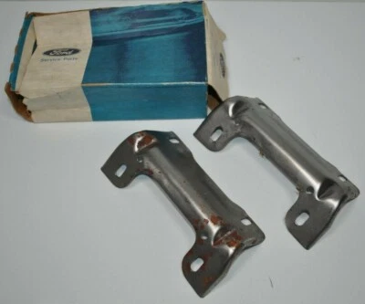 Lot NOS 1980-87 Ford LTD Crown Vic Mercury Radiator Grill Support Brace Bracket - Image 1 of 3