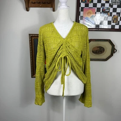 Suéter Chartreuse verão boho malha aberta com detalhe central ajustável franzido - Imagem 1 de 4