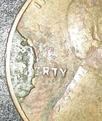 1939 LINCOLN CENT ERROR COIN, LAMINATION ERROR.  MISSING COPPER COVERING. - Image 1 of 3