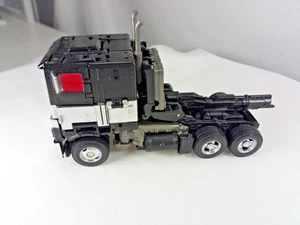 BAIWEI TW-1027C Nemesis Prime OP Transform manca un pezzo - Foto 1 di 5