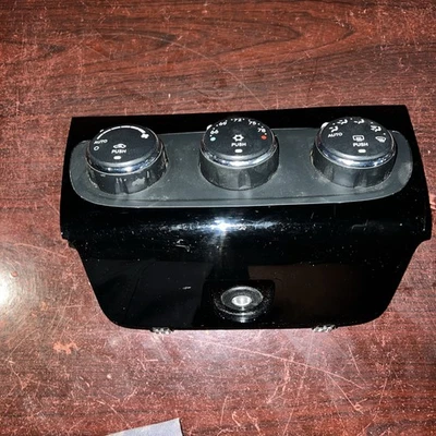 Dodge Avenger Chrysler 200 2011-2014 control de temperatura clima OEM P55111888AI Foto 1 de 4